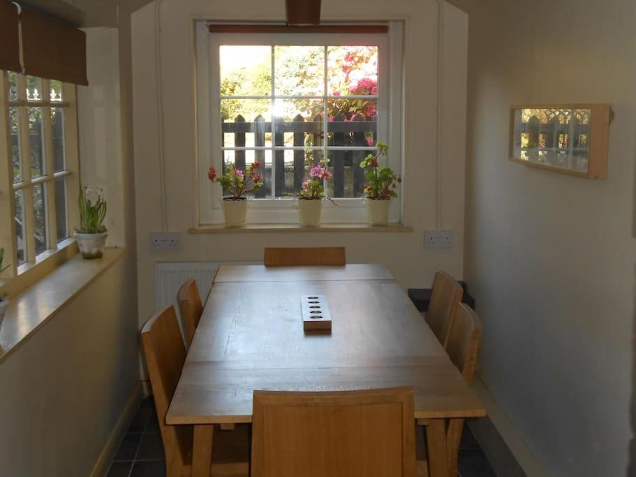 جسر باتيلي Rustic Cottage, Garden, Near Amenities, Wifi المظهر الخارجي الصورة